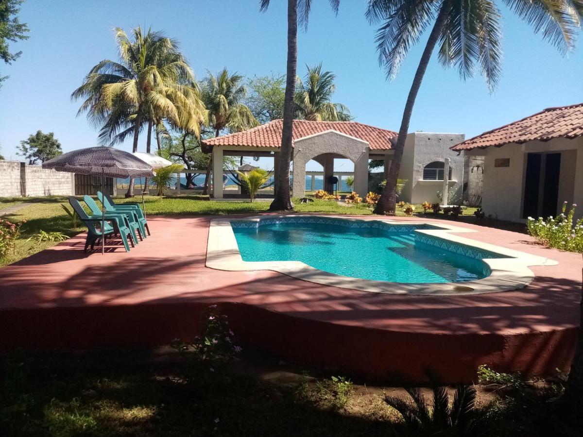 La Ceja Beach House El Tamarindo Exterior photo